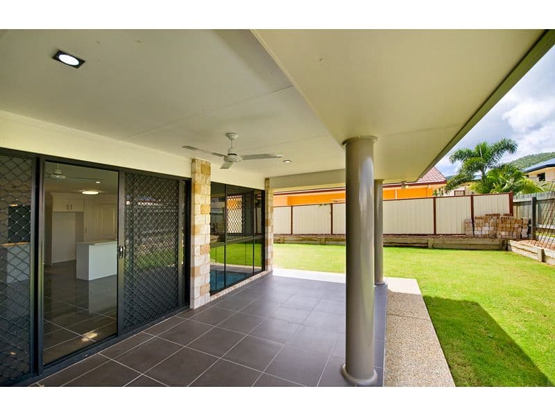 10 Nagle Drive, NORMAN GARDENS QLD 4701, Norman Gardens - Thumbnail 3