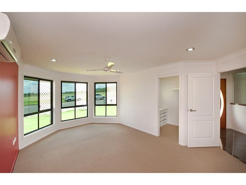 10 Nagle Drive, NORMAN GARDENS QLD 4701, Norman Gardens - Thumbnail 5