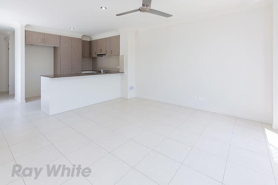 72 Parklands Drive, Springfield Lakes QLD 4300, Springfield Lakes - Thumbnail 5