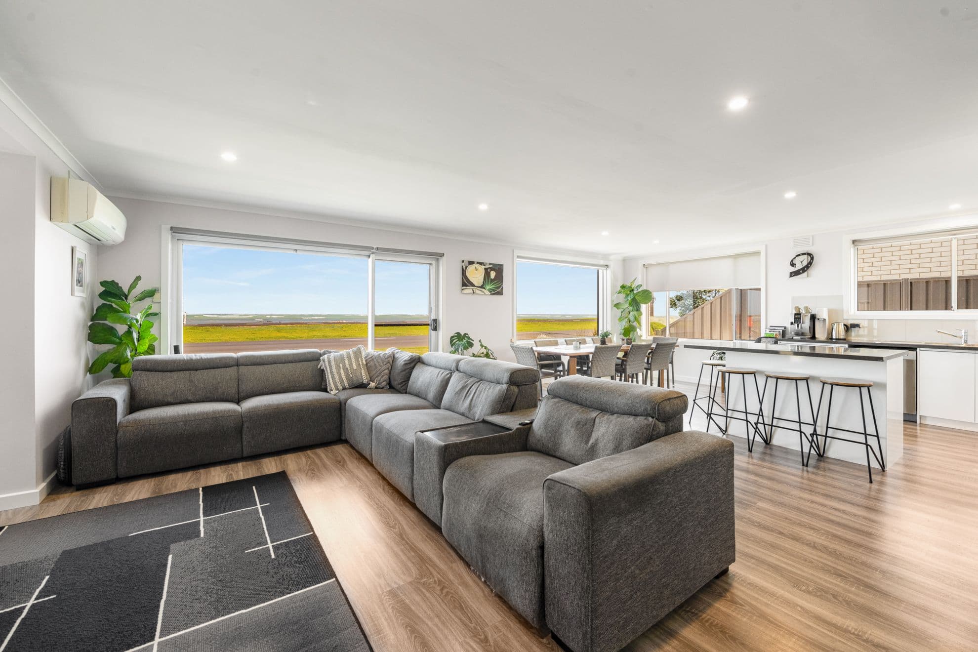 115 Sea Parade, Port Macdonnell SA 5291, Port Macdonnell - Thumbnail 4