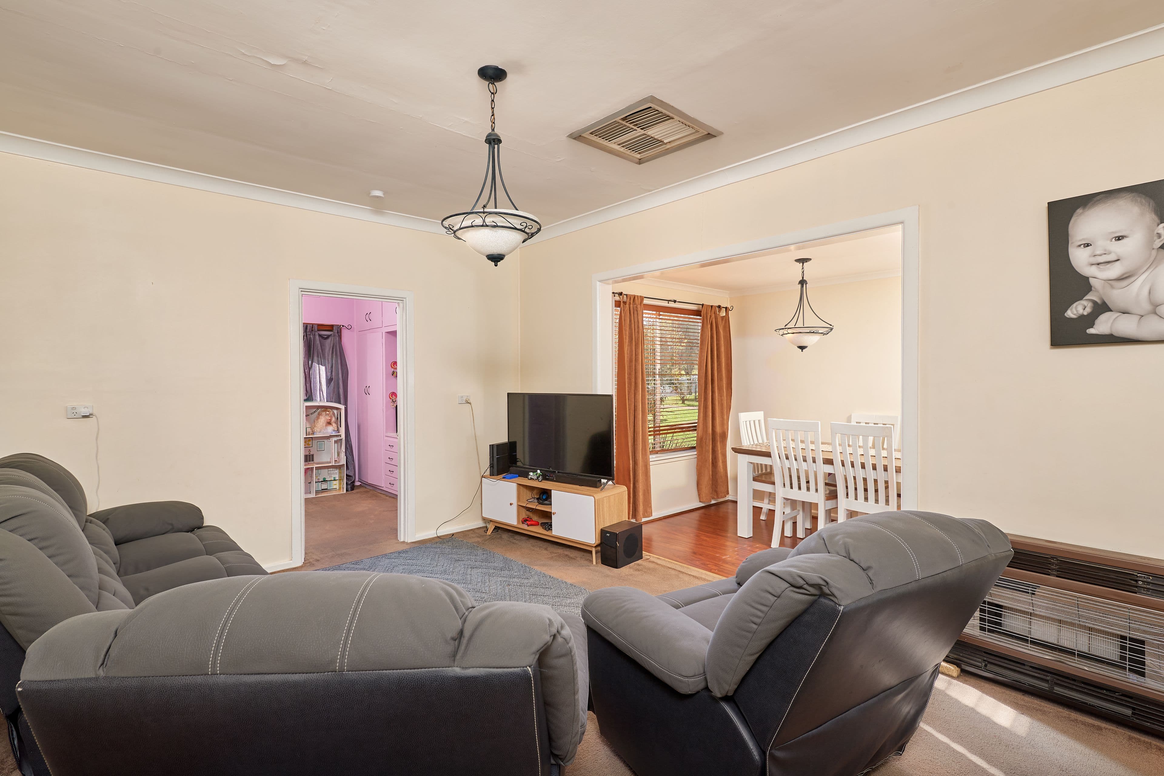 17 Cedric Street, Junee NSW 2663, Junee - Thumbnail 4