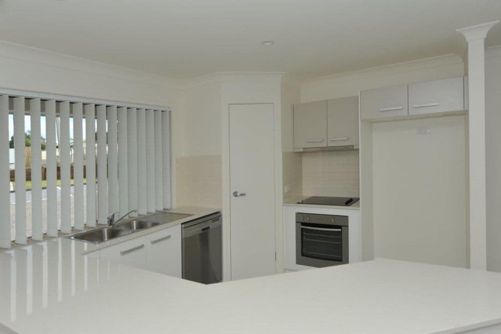 Unit 1, 98 Main Street, WESTBROOK QLD 4350, Westbrook - Thumbnail 2