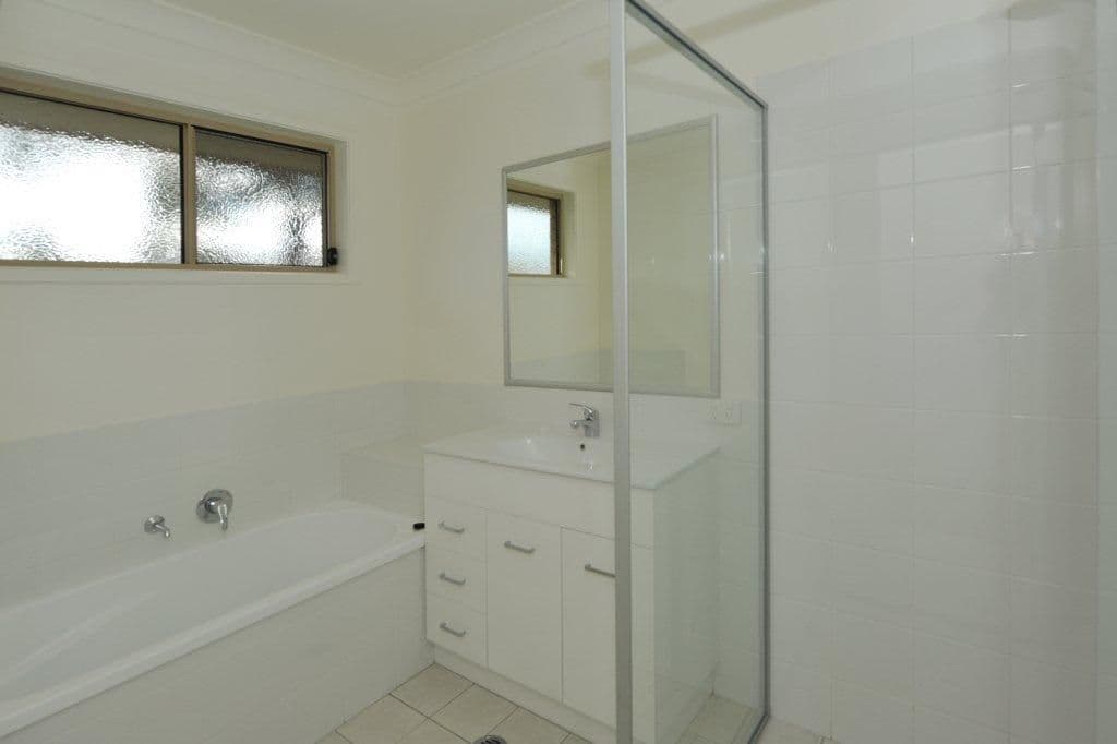 Unit 1, 98 Main Street, WESTBROOK QLD 4350, Westbrook - Thumbnail 4