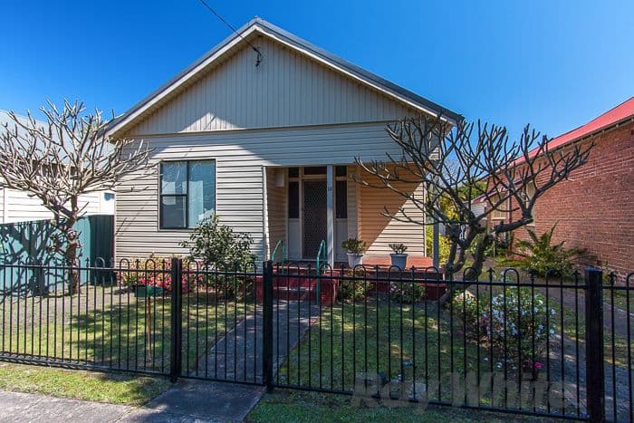 14 Kitchener Parade, Mayfield East NSW 2304, Mayfield East - Image 1