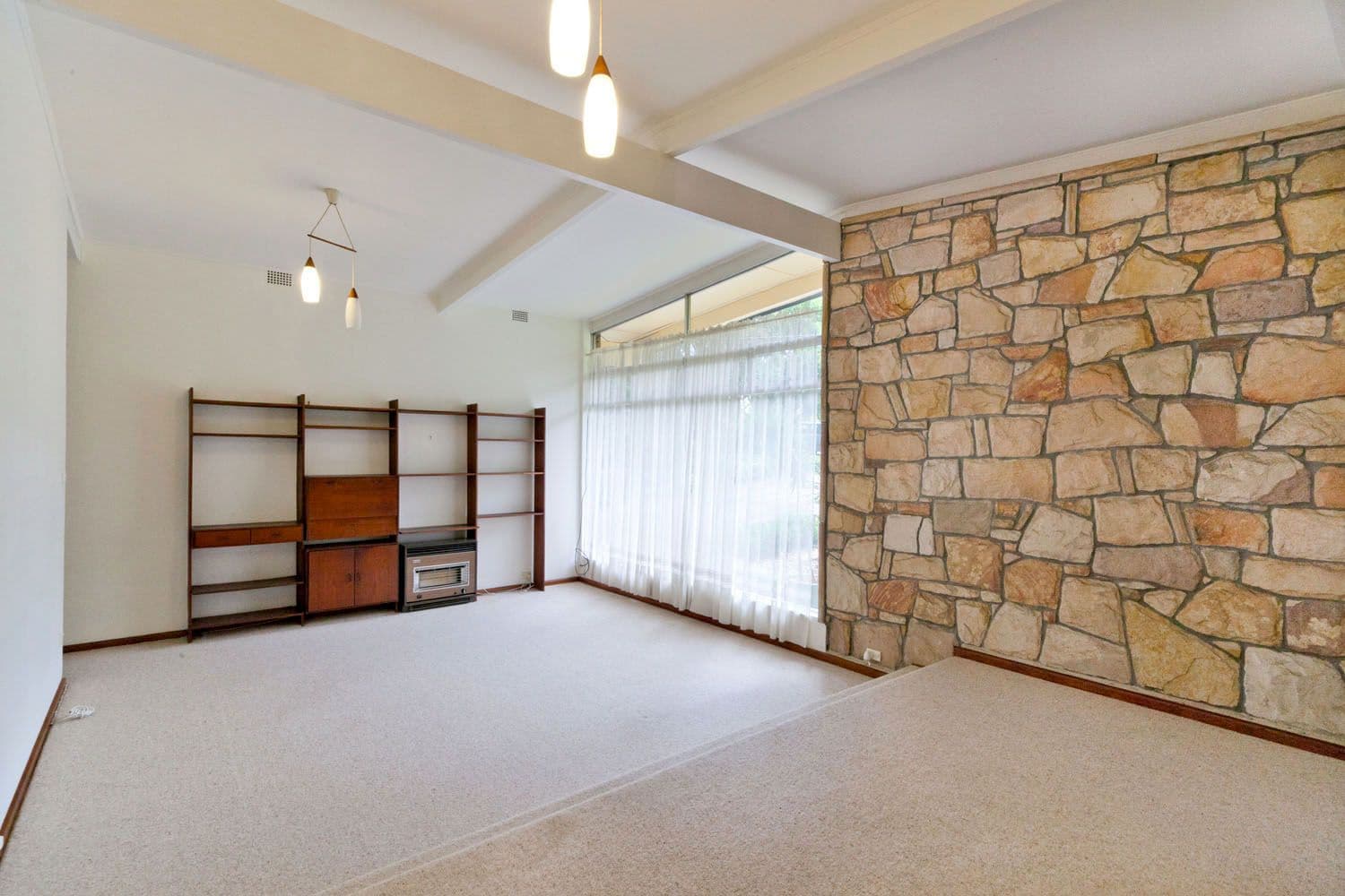 1 Robin Avenue, TURRAMURRA NSW 2074, South Turramurra - Thumbnail 2