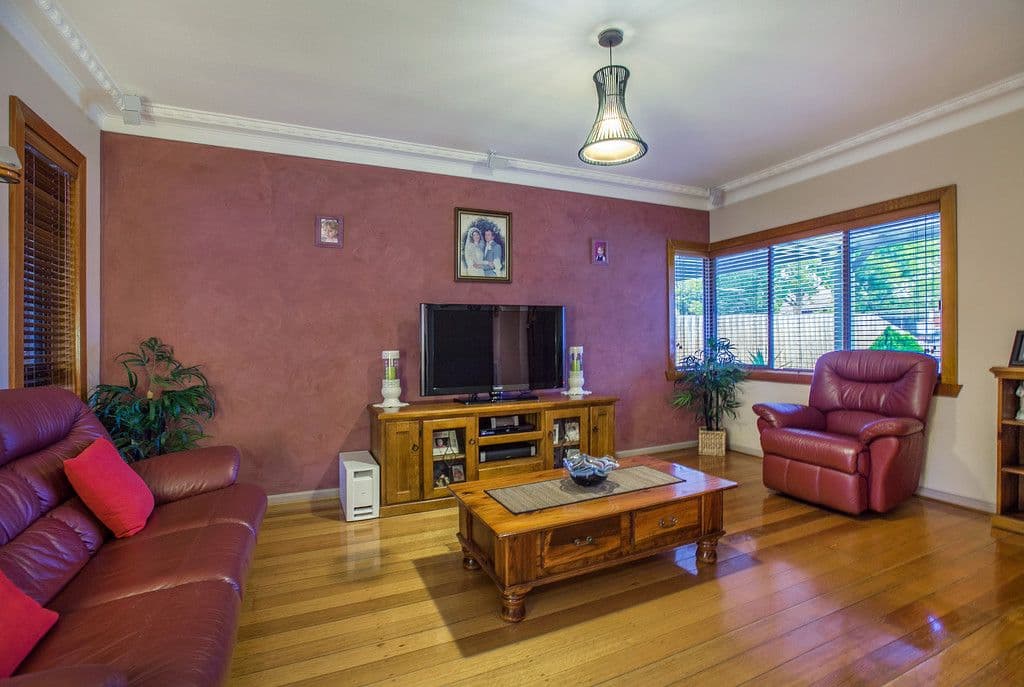 87 Crookston Road, Reservoir VIC 3073, Reservoir - Thumbnail 2