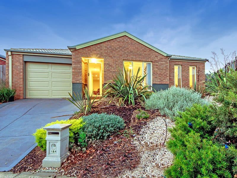 184 Riversdale Drive, TARNEIT VIC 3029, Tarneit - Thumbnail 3