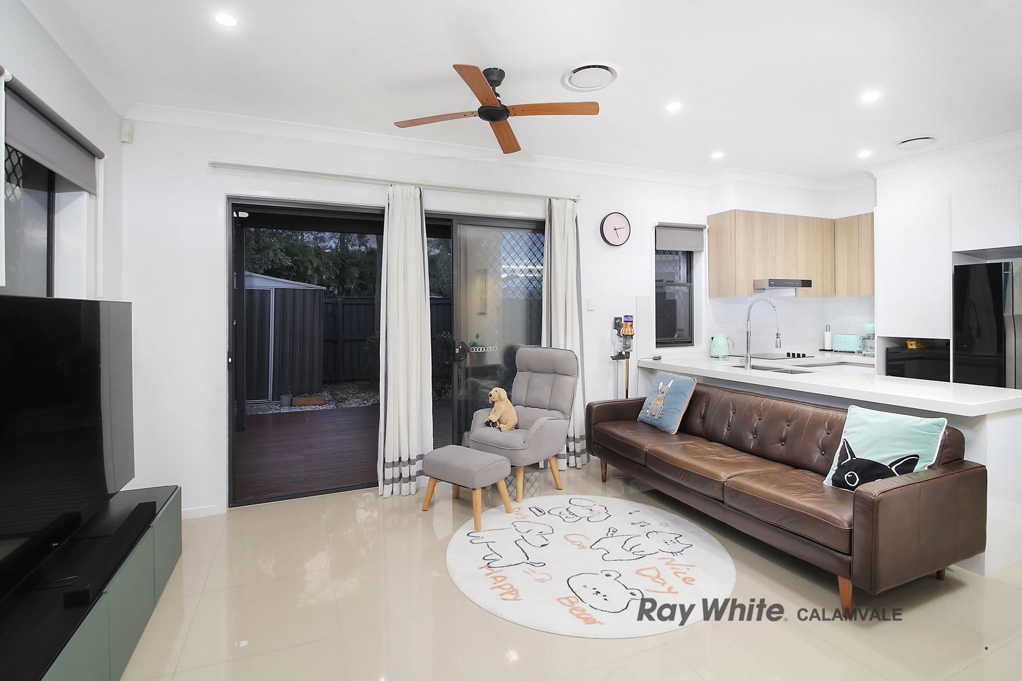 14 SUNFLOWER Crescent, Calamvale QLD 4116, Calamvale - Thumbnail 2
