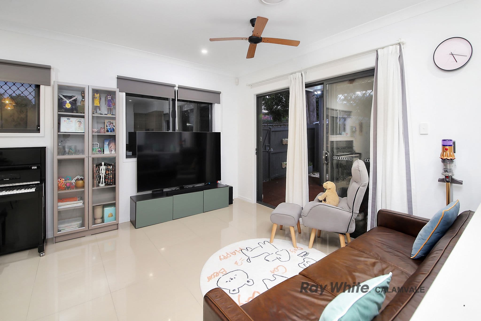 14 SUNFLOWER Crescent, Calamvale QLD 4116, Calamvale - Thumbnail 3