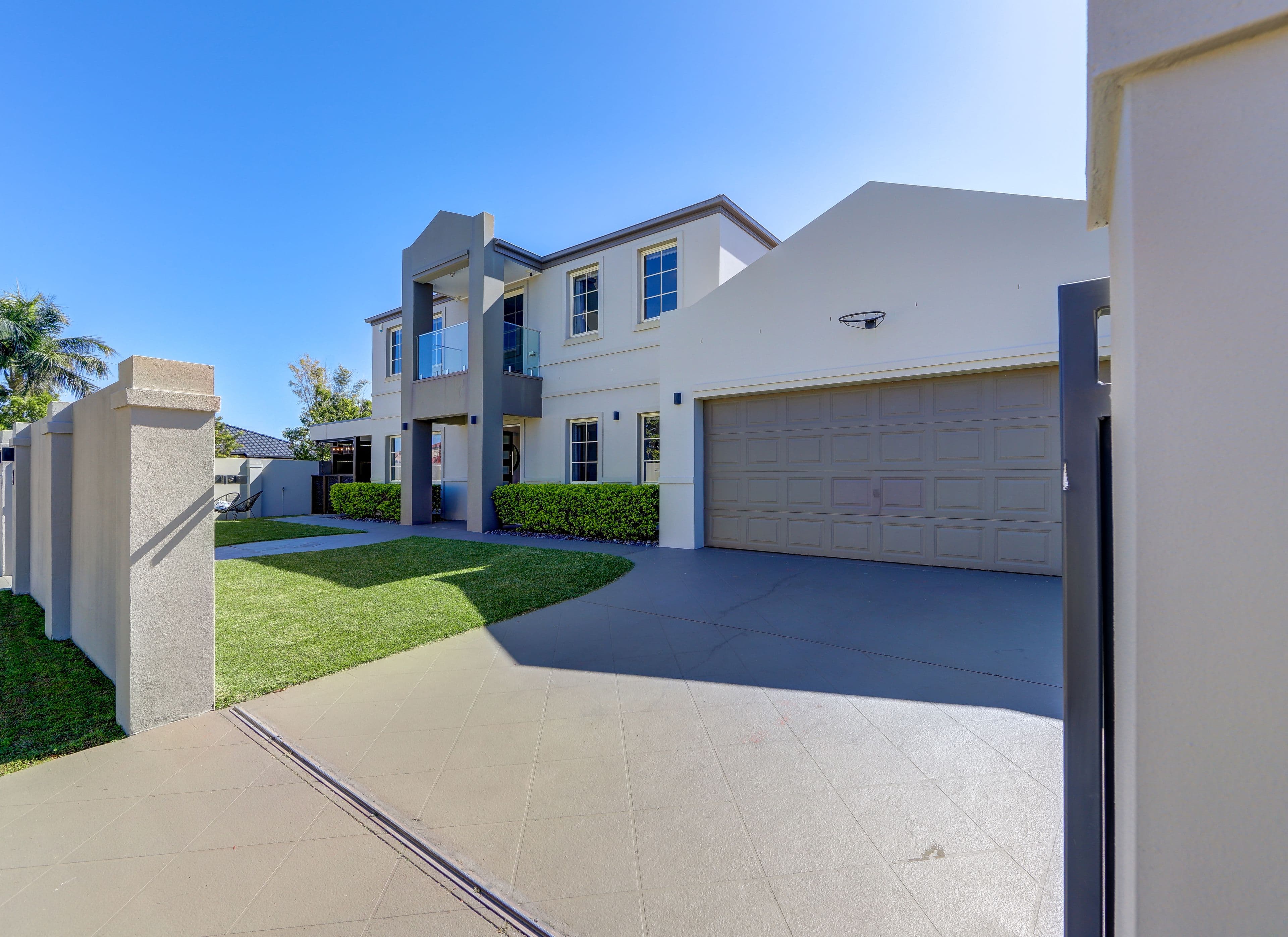 3 Barbara Way, Benowa QLD 4217, Benowa - Thumbnail 4