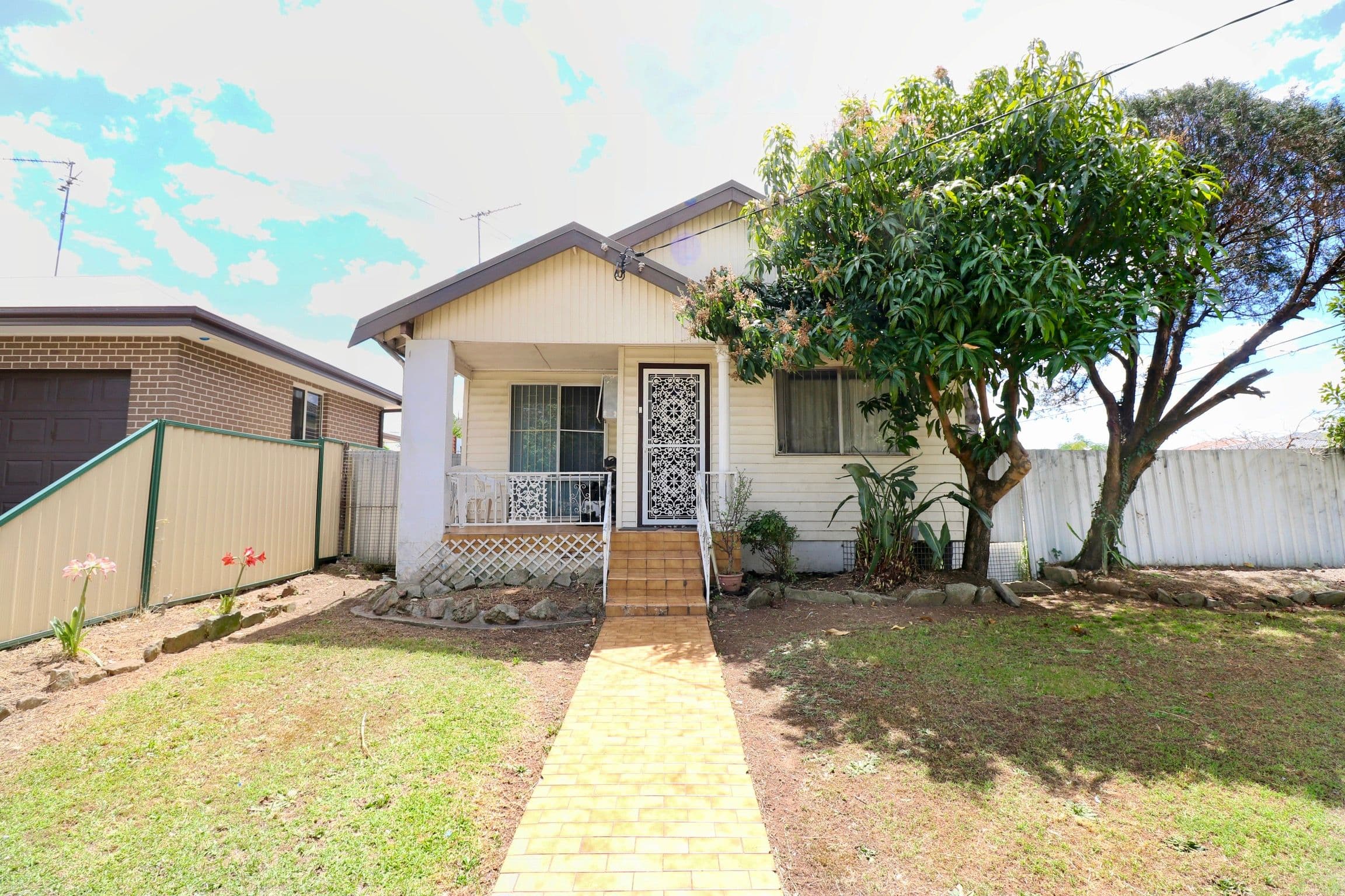 67 Railway Parade, Fairfield - Thumbnail 2