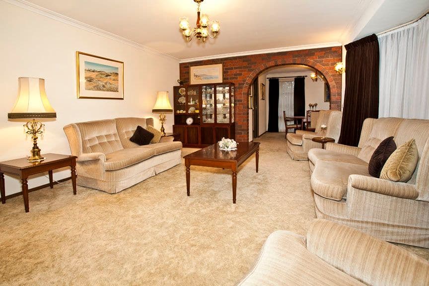 1 Penhurst Court, GLEN WAVERLEY VIC 3150, Glen Waverley - Thumbnail 2