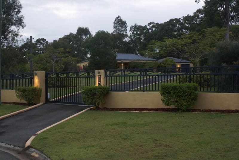 7 Phipps Place, ORMEAU QLD 4208, Ormeau - Thumbnail 6