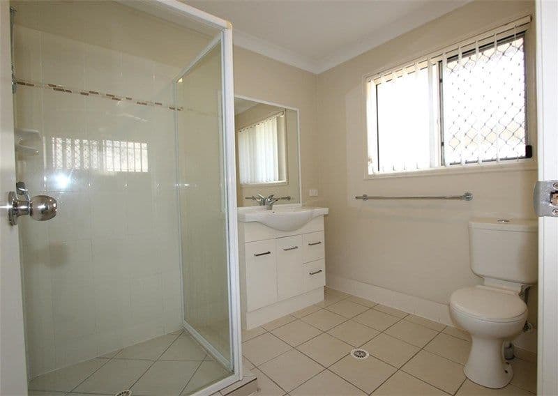 16 Alvine Drive, Eagleby QLD 4207, Eagleby - Thumbnail 6