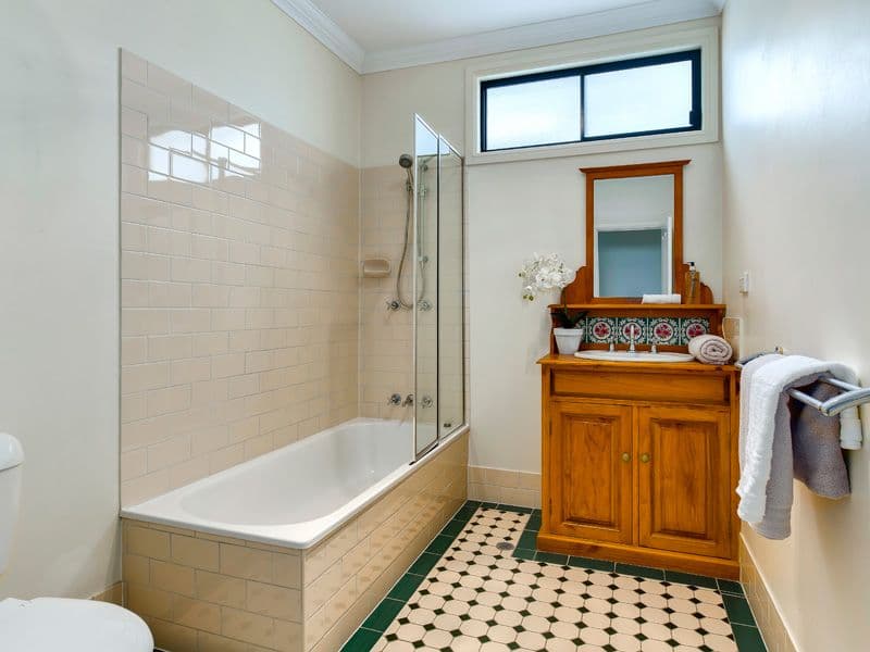 62 Wyena Street, CAMP HILL QLD 4152, Camp Hill - Thumbnail 6