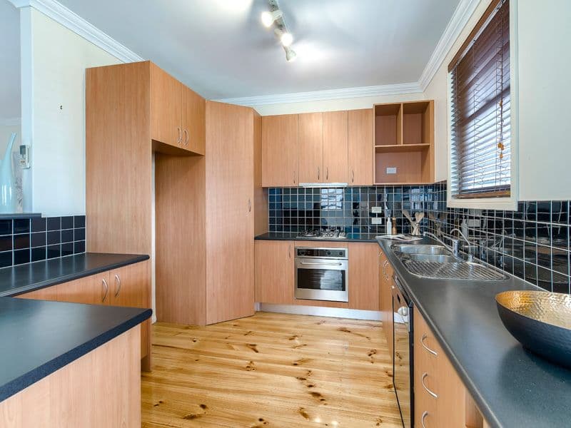 62 Wyena Street, CAMP HILL QLD 4152, Camp Hill - Thumbnail 8