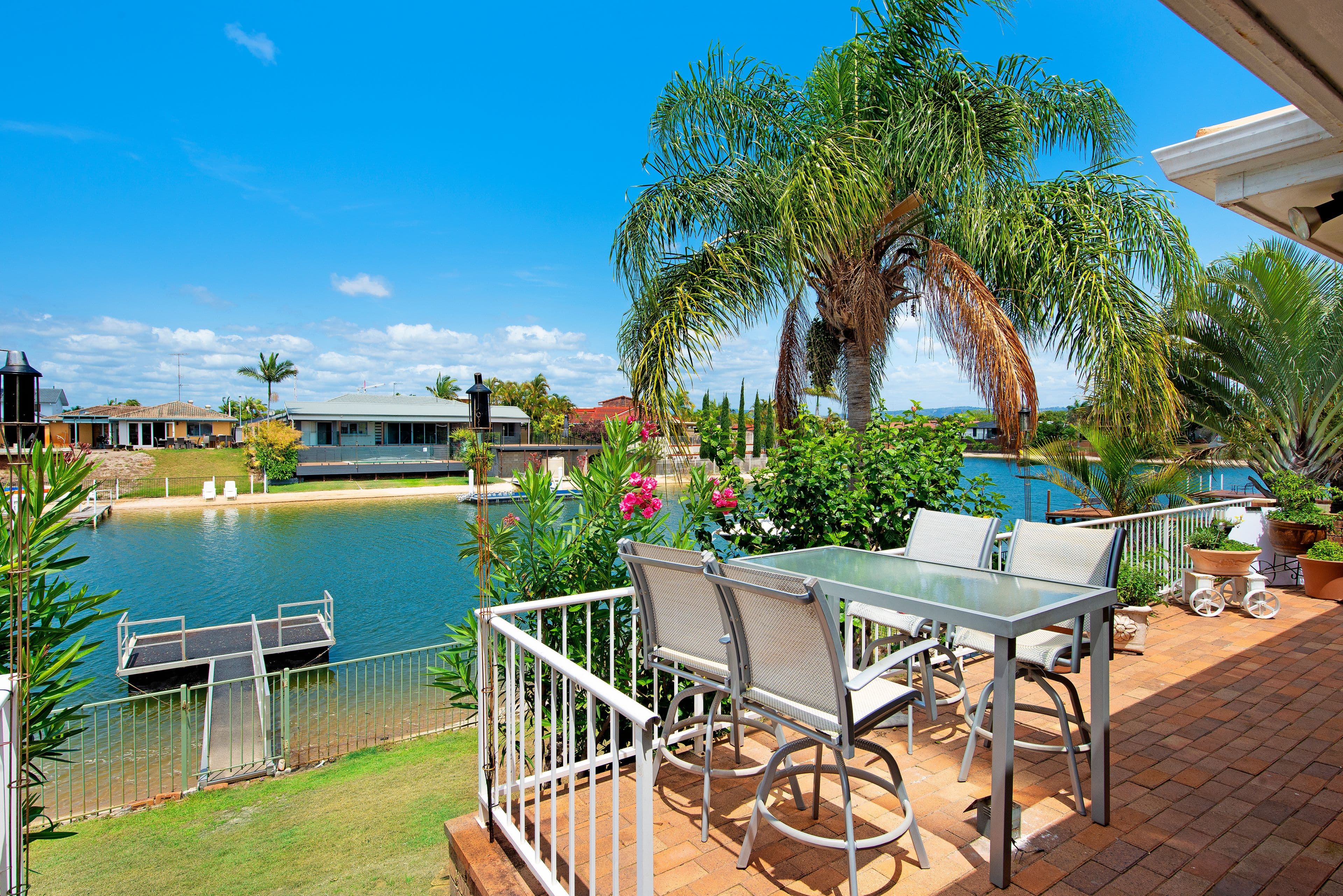 9 Rudd Street, Broadbeach Waters QLD 4218, Broadbeach Waters - Thumbnail 3