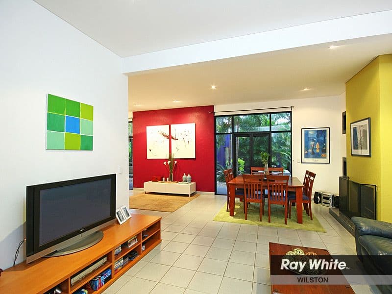 16 Ashley Road, CHERMSIDE WEST QLD 4032, Chermside West - Thumbnail 3