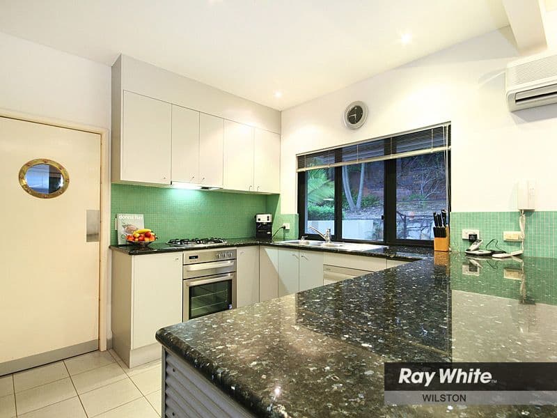 16 Ashley Road, CHERMSIDE WEST QLD 4032, Chermside West - Thumbnail 6