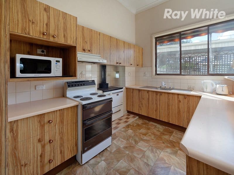 45  Queen Elizabeth Drive, TALLANGATTA VIC 3700, Tallangatta - Thumbnail 2