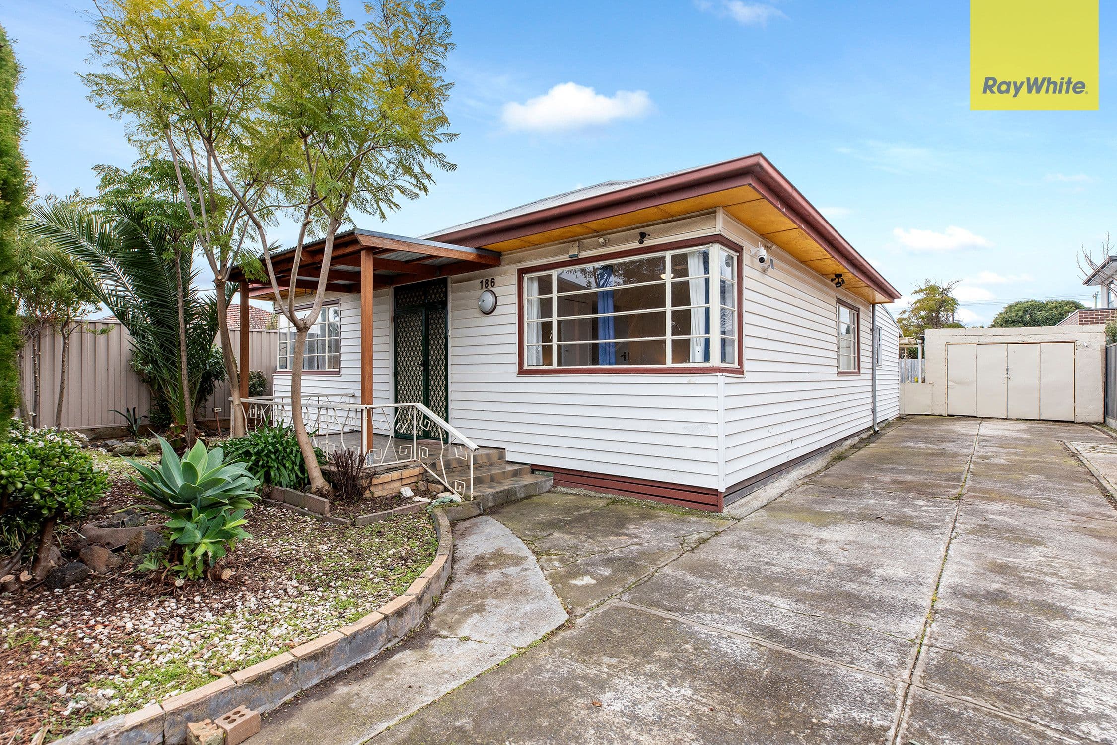 186 Biggs Street, St Albans VIC 3021, St Albans - Image 1