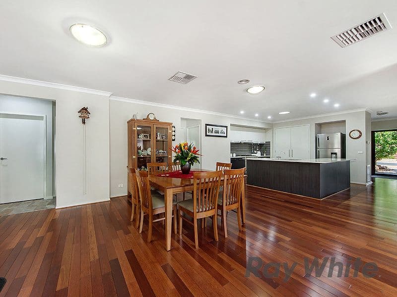 17 Lindley Avenue, Caroline Springs VIC 3023, Caroline Springs - Thumbnail 5