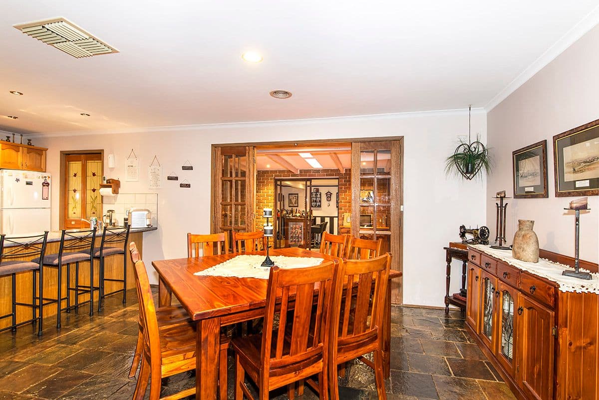 1 Clayton Court, Mill Park VIC 3082, Mill Park - Thumbnail 4