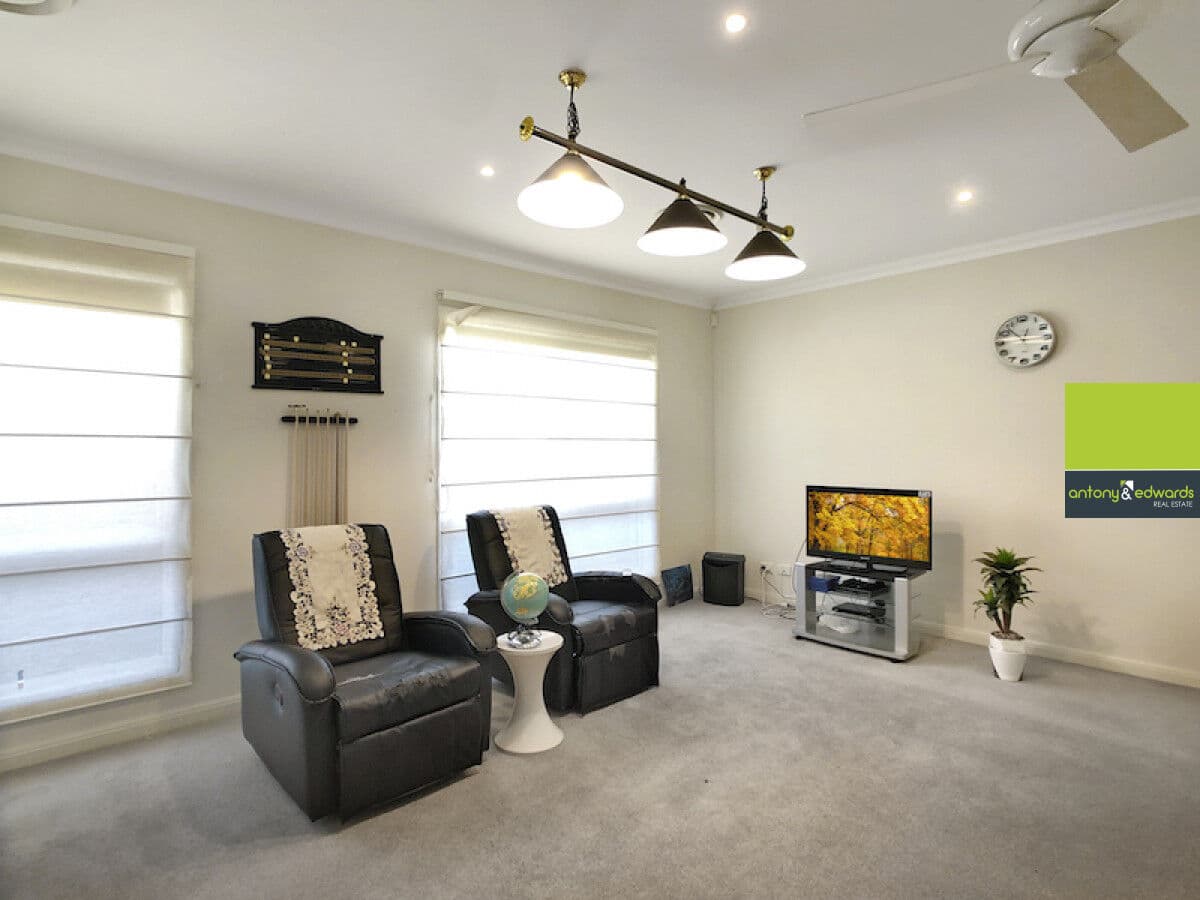 10 Lambert Drive, Goulburn NSW 2580, Goulburn - Thumbnail 4