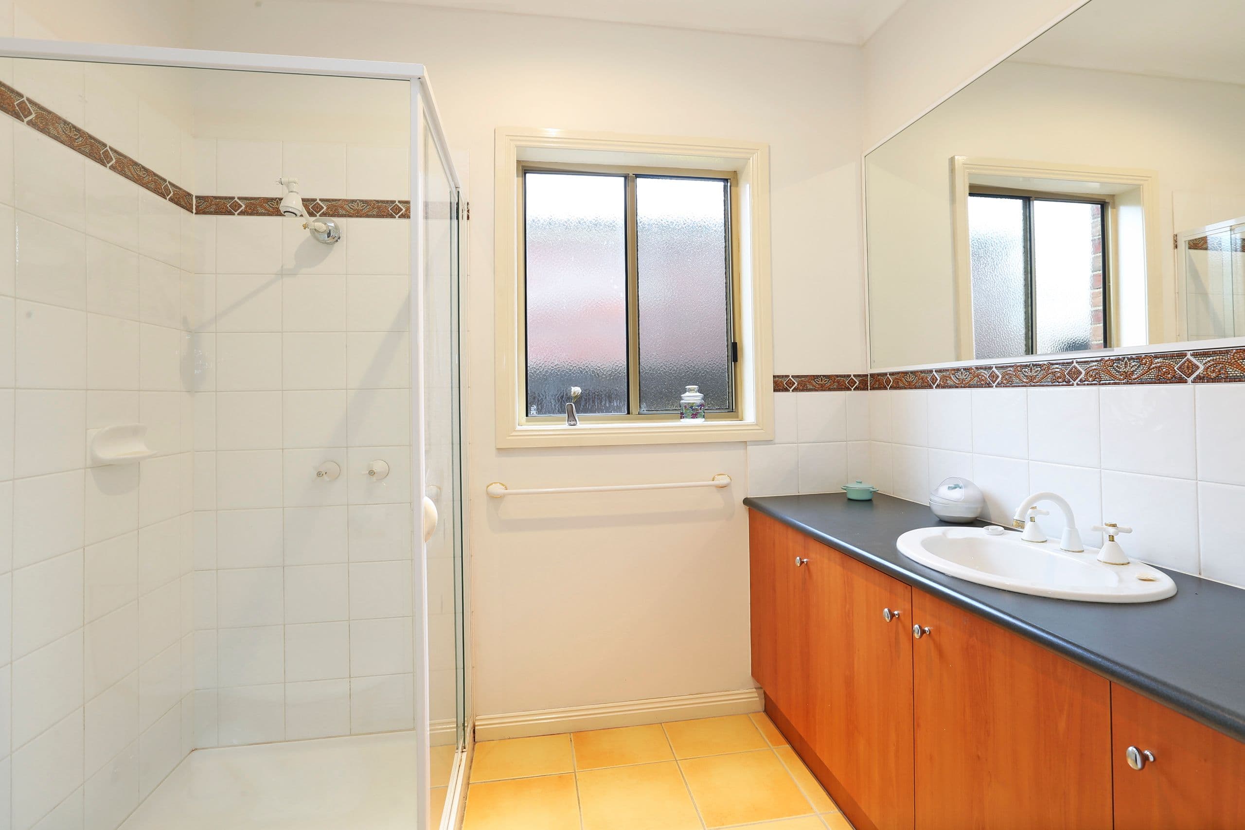 17 Greenleaf Drive, Lara VIC 3212, Lara - Thumbnail 8