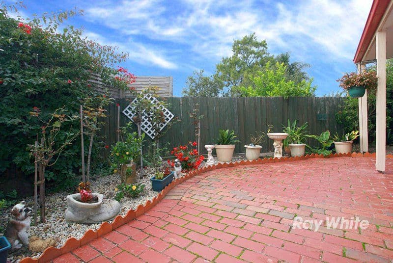 4 Blueberry Close, CRANBOURNE VIC 3977, Cranbourne North - Thumbnail 7