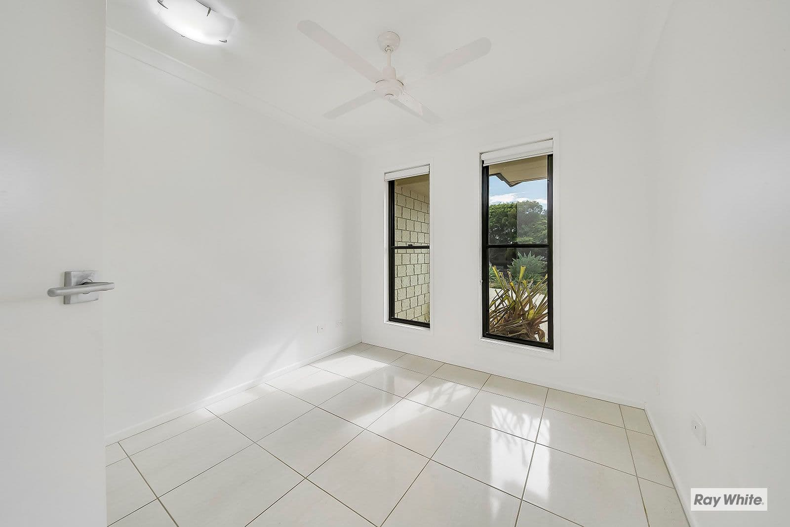 7 Gap Street, Emu Park QLD 4710, Emu Park - Thumbnail 6
