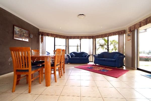 11 Cole Drive, HIGHFIELDS QLD 4352, Highfields - Thumbnail 3