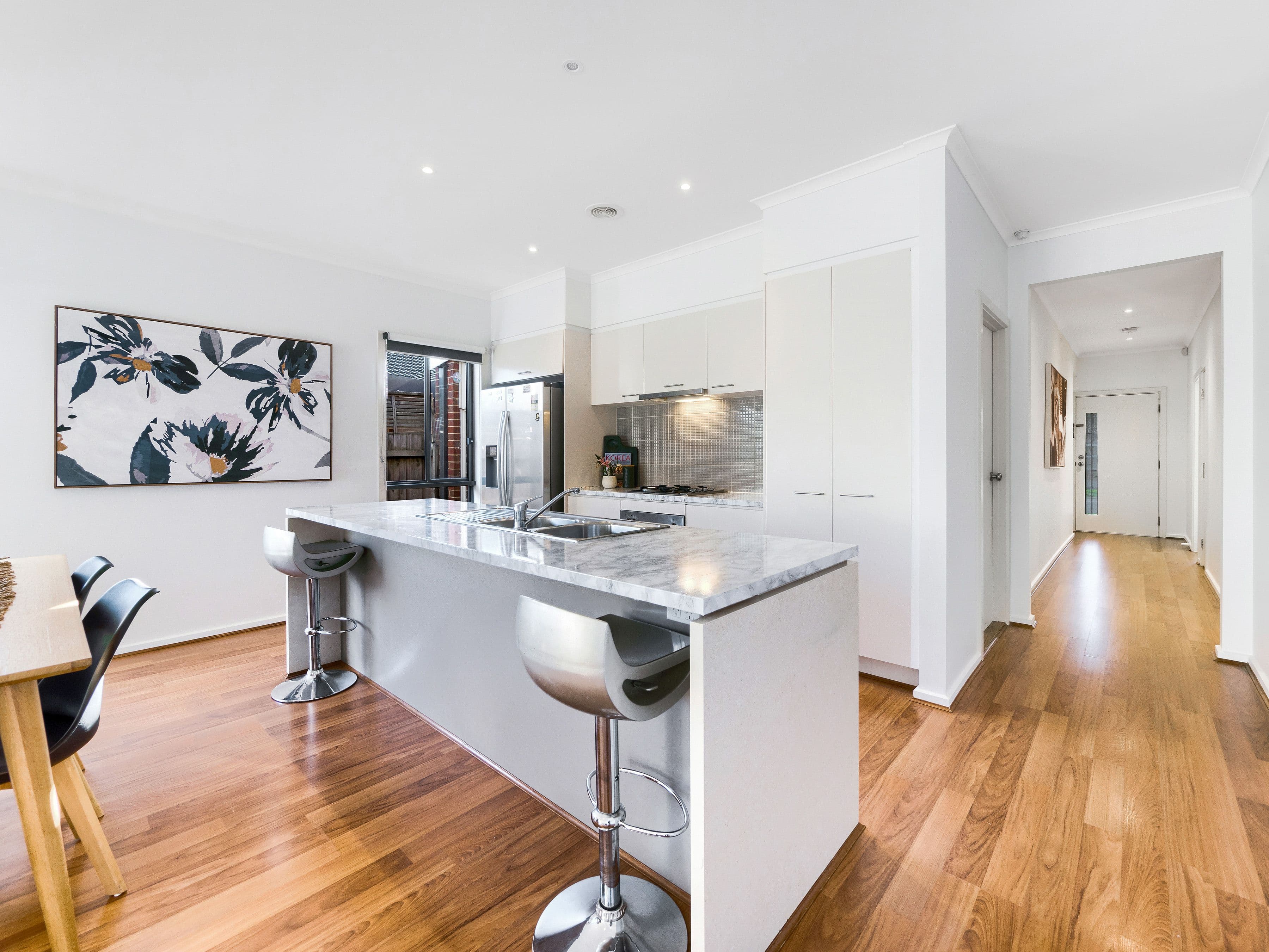 18 Black Wattle Way, Cranbourne VIC 3977, Cranbourne - Thumbnail 3