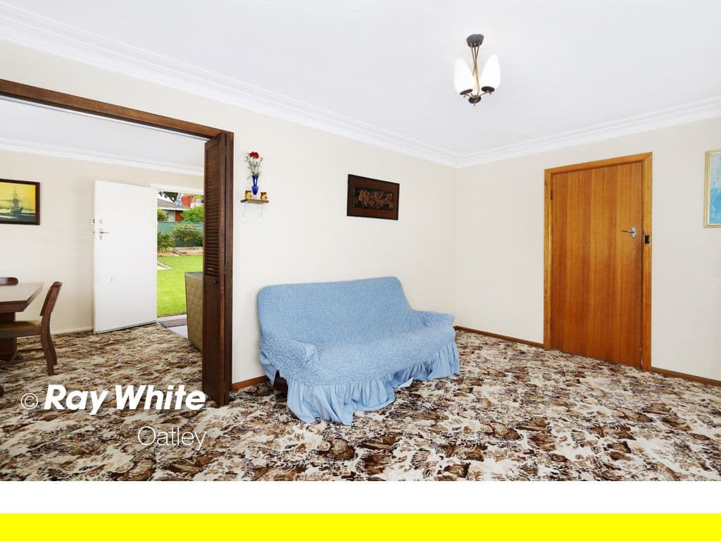 18 Waterside Parade, Peakhurst Heights - Thumbnail 4