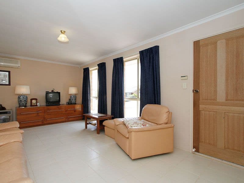 10 Topaz Court, WOODCROFT SA 5162, Woodcroft - Thumbnail 6