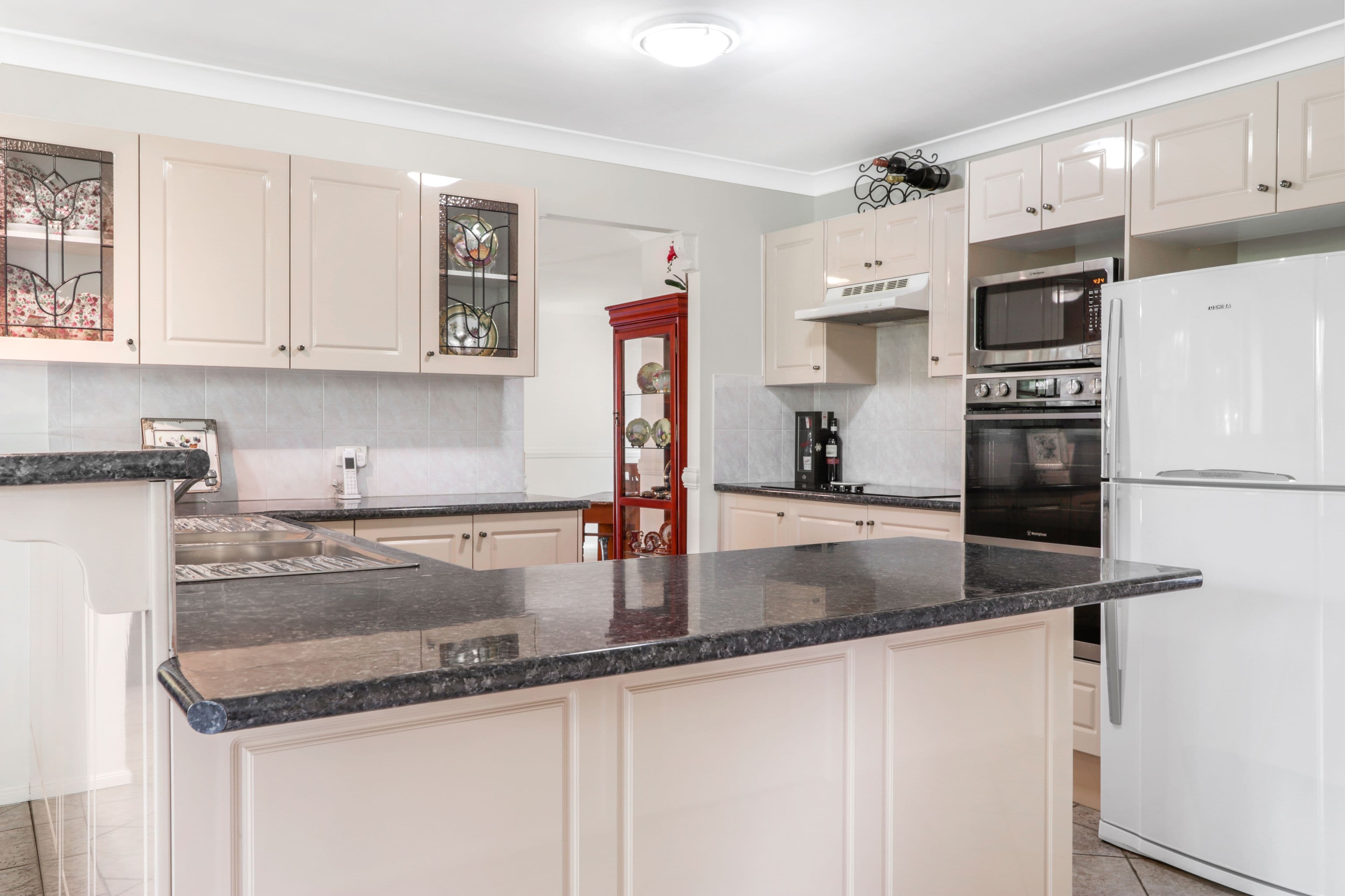 25 Solander Avenue, West Hoxton NSW 2171, West Hoxton - Thumbnail 6