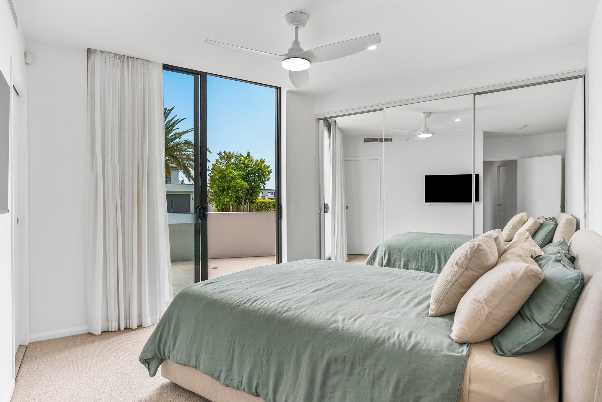 5306 Harbourview Drive, Hope Island QLD 4212, Hope Island - Thumbnail 8