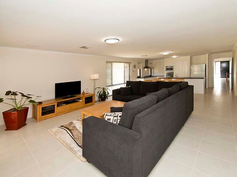 25 Turtledove Road, HARRISDALE WA 6112, Harrisdale - Thumbnail 2