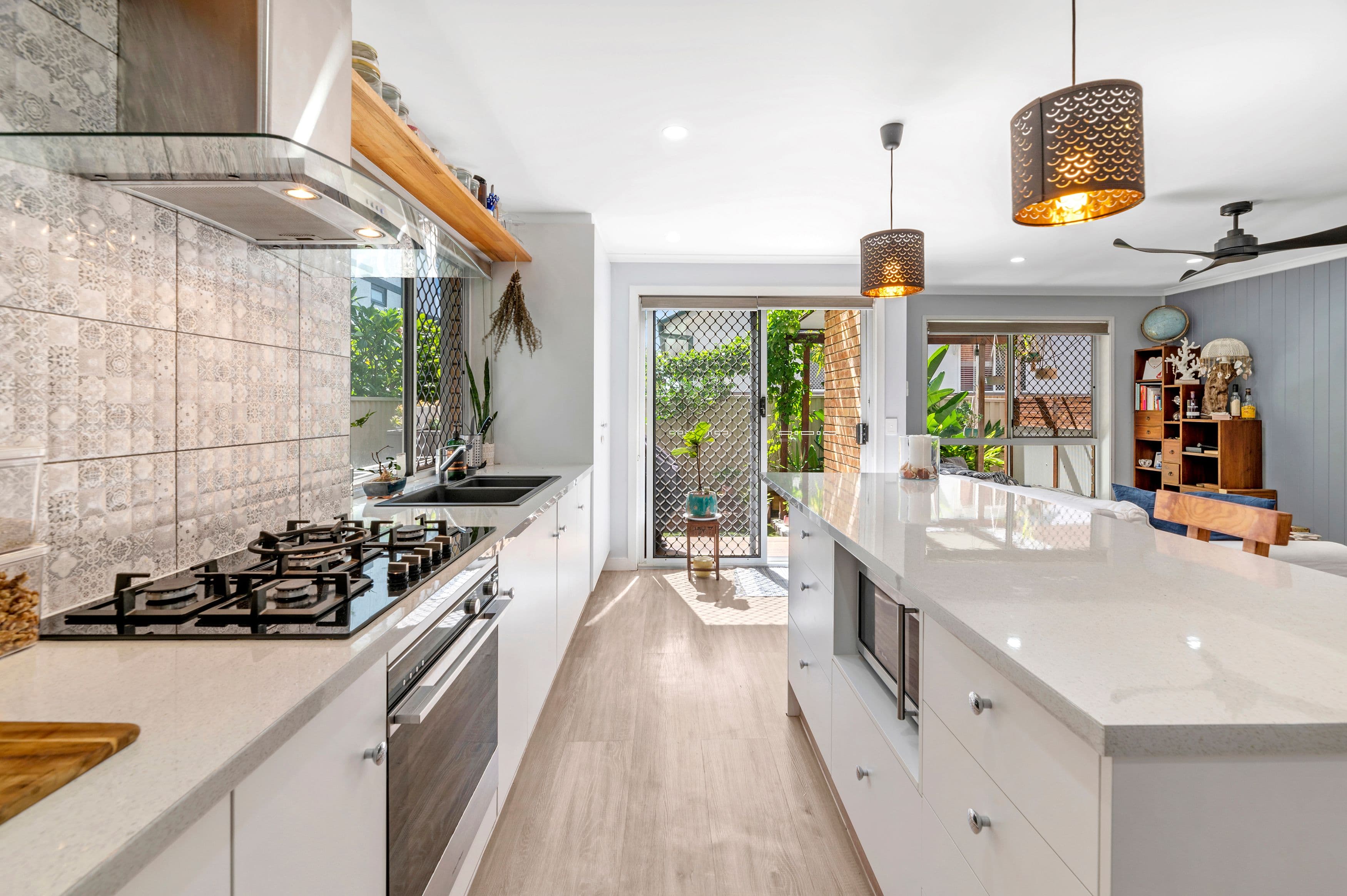 6 Harley Street, Labrador QLD 4215, Labrador - Thumbnail 2