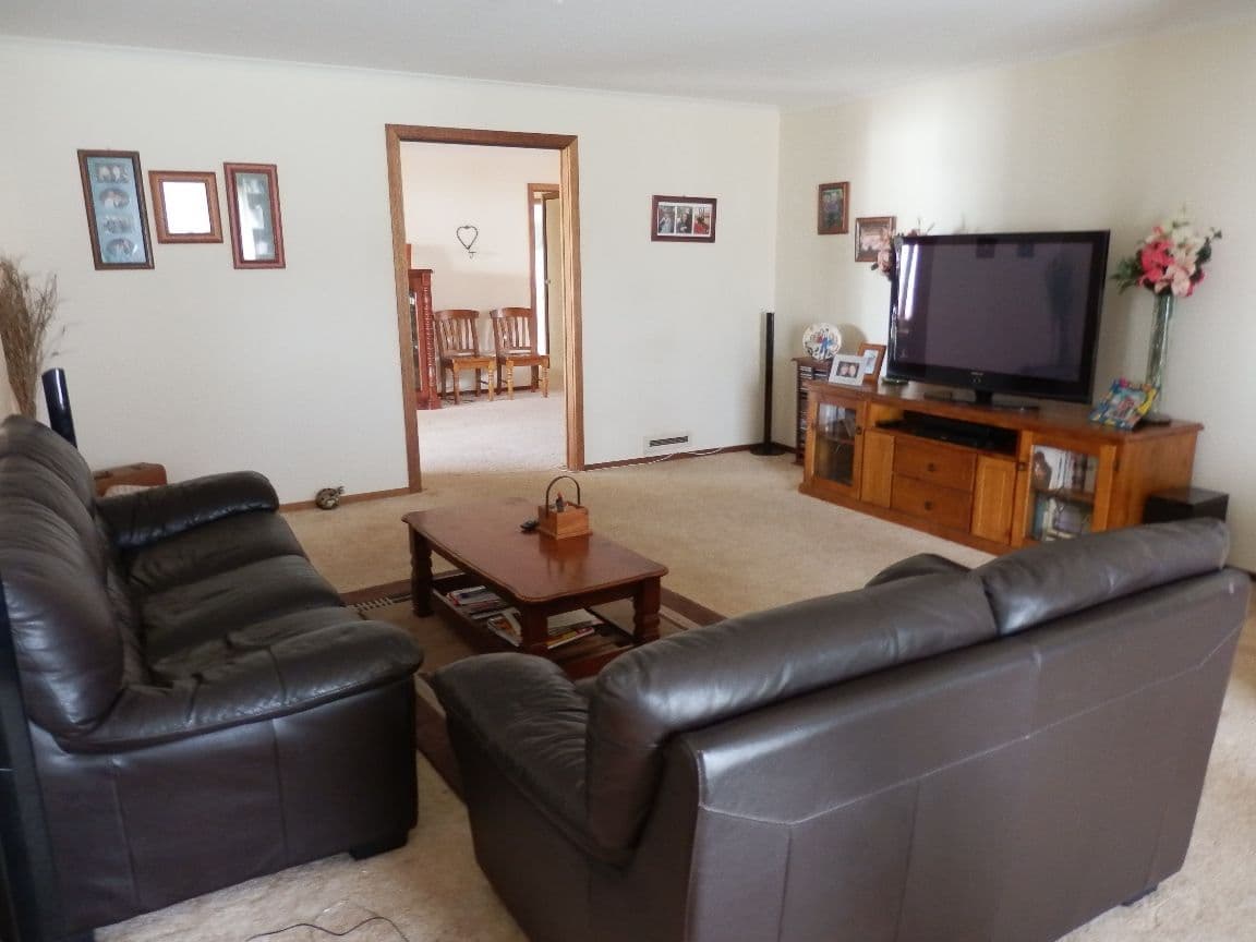 11 Illawarra Drive, ECHUCA VIC 3564, Echuca - Thumbnail 2