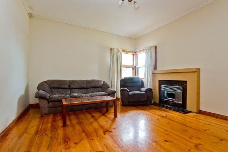 6 Abbey Road, Beveridge VIC 3753, Beveridge - Thumbnail 2