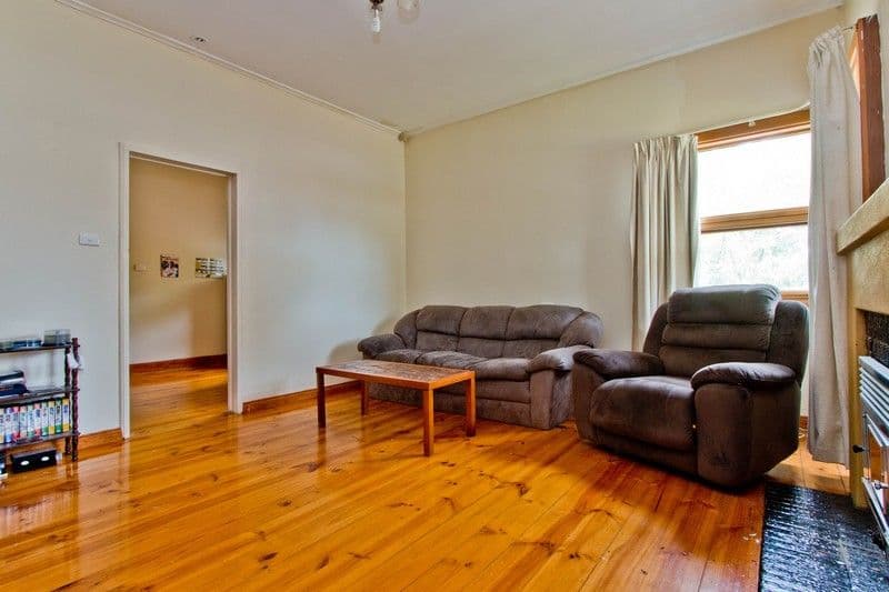 6 Abbey Road, Beveridge VIC 3753, Beveridge - Thumbnail 3