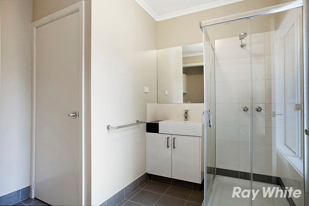 4 Wiltshire Avenue, Bayswater VIC 3153, Bayswater - Thumbnail 5