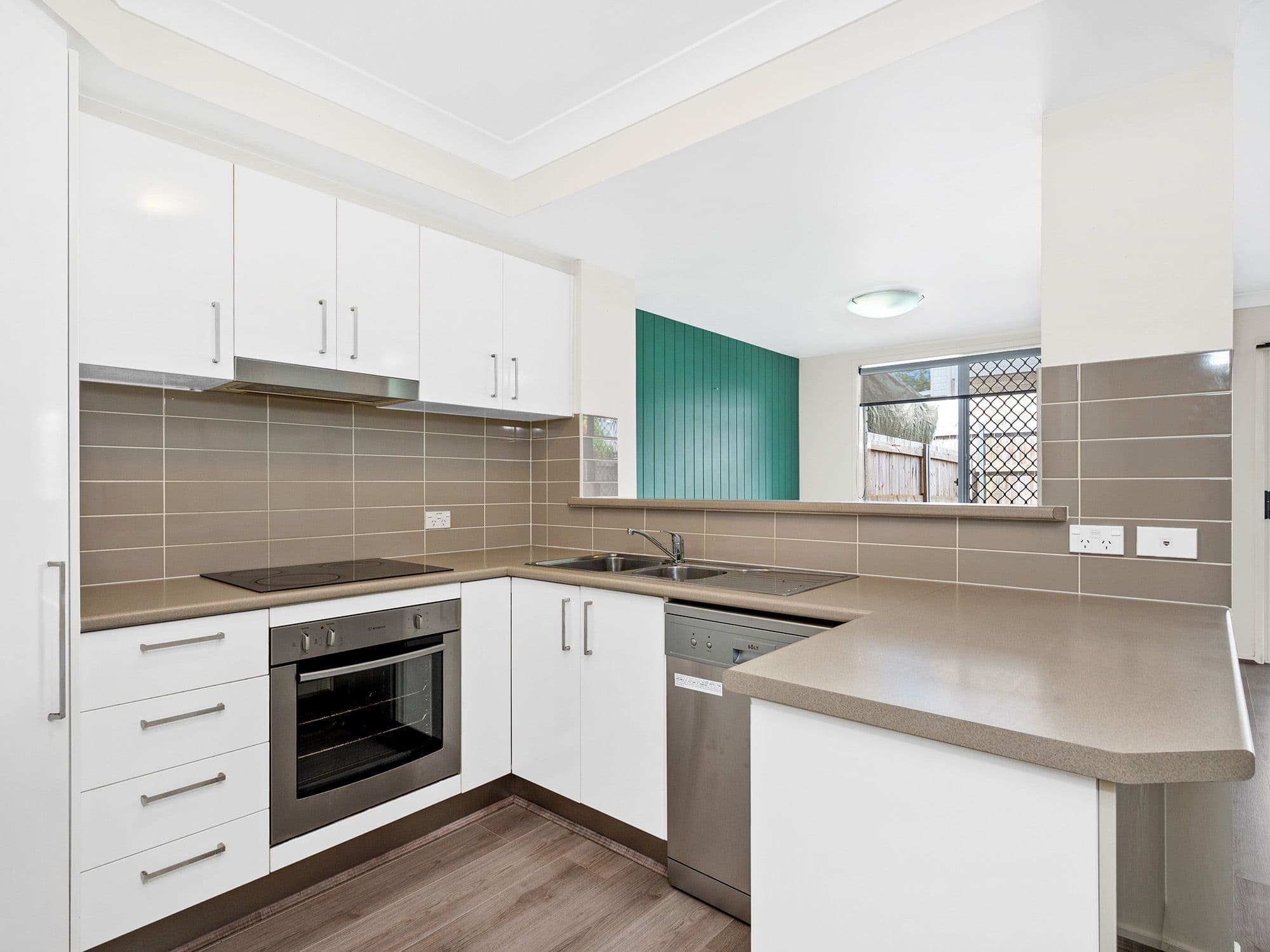 1-13 Chase Close, Underwood QLD 4119, Underwood - Thumbnail 6