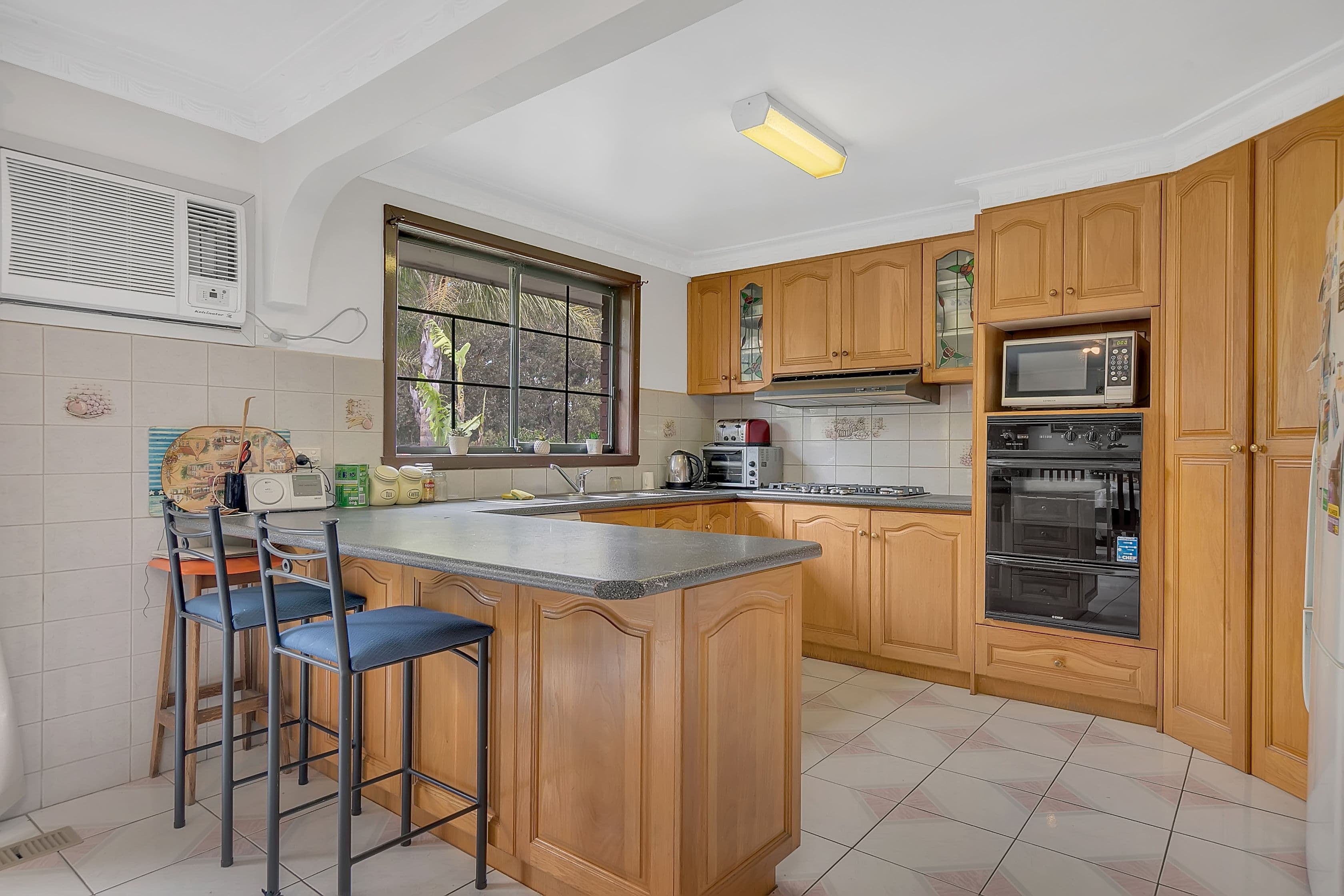 27 Hall Street, Epping VIC 3076, Epping - Thumbnail 2