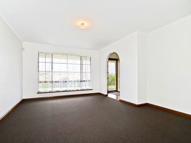 4A Featherstone Drive, Huntfield Heights SA 5163, Huntfield Heights - Thumbnail 2