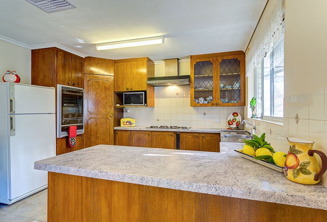 9 Lalina Street, Happy Valley SA 5159, Happy Valley - Thumbnail 4