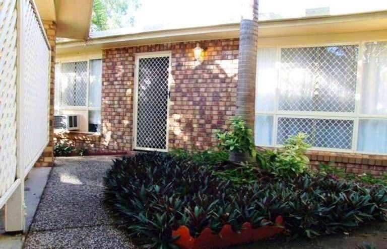 11 Dunbavan Place, NORMAN GARDENS QLD 4701, Norman Gardens - Thumbnail 2