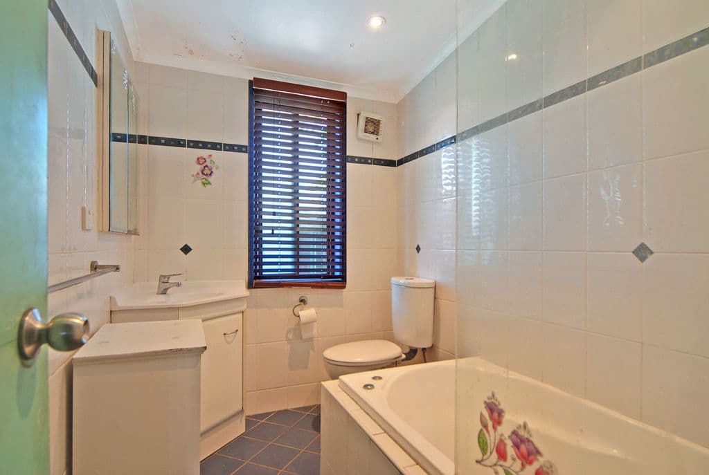 57 The Kingsway, BARRACK HEIGHTS NSW 2528, Barrack Heights - Thumbnail 5