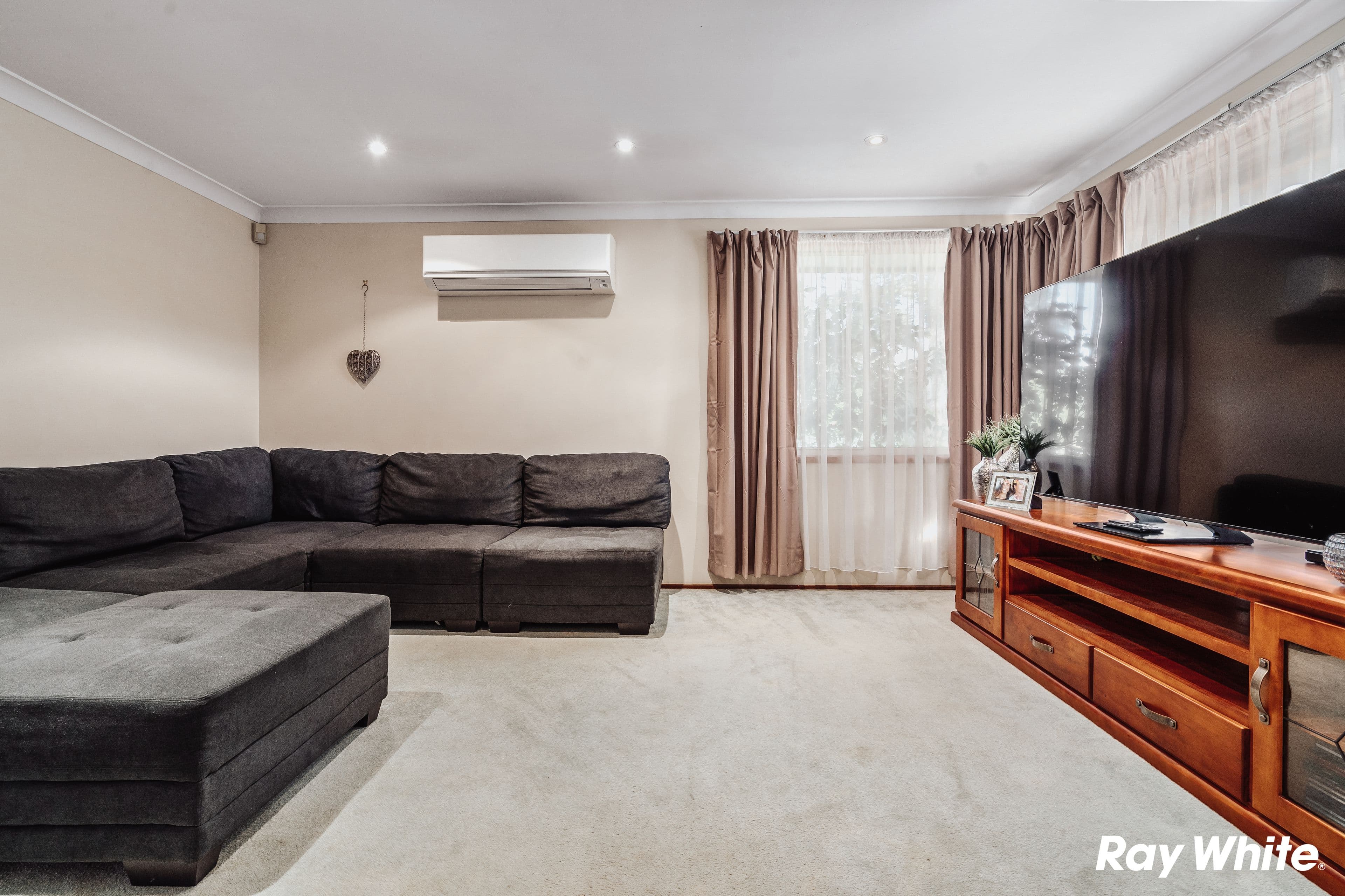 44 Sampson Crescent, Quakers Hill NSW 2763, Quakers Hill - Thumbnail 3